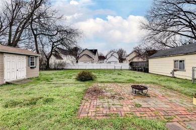 Charming bungalow featuring 2 bedrooms and 1 full bath