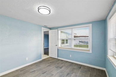 GOOD OPPORTUNITY!!! UPDATED HOME WITH 3BR/2BATH/4TH BEDROOM OR - photo 19