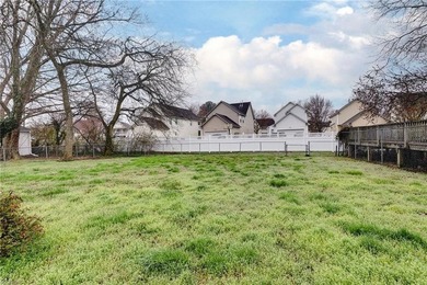 Charming bungalow featuring 2 bedrooms and 1 full bath