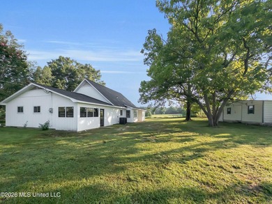 Country Living at Its Finest! Welcome home to this beautifully - photo 28