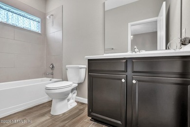 Move in ready home in the desirable Bainbridge Estates - photo 15