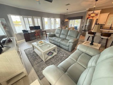 Welcome to your beautifully maintained, move-in ready lakefront - photo 17