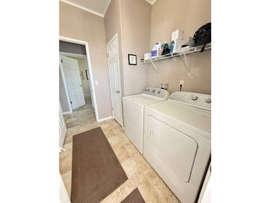 Welcome to your beautifully maintained, move-in ready lakefront - photo 29