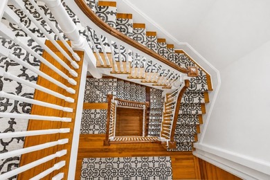 Welcome to Sans Souci, a distinguished circa 1895 Queen Anne - photo 39