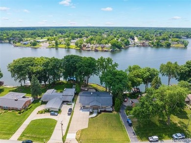 **OPEN HOUSE: Sunday, July 26 from 12:00 PM to 2:00 PM** Welcome - photo 3