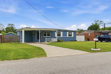 Move-In Ready Gem! This 3-bed, 2-bath concrete block home offers - photo 3