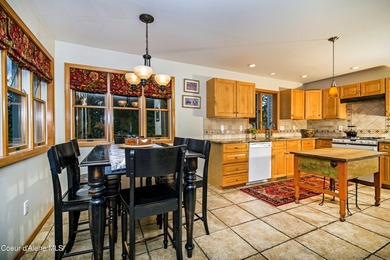 Beautifully crafted 3 bedroom, 2.5 bath home offering quality - photo 12