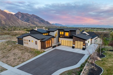 An absolute masterpiece custom home in one of the most - photo 2
