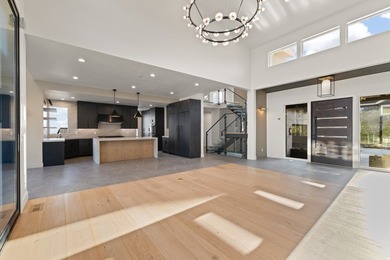 An absolute masterpiece custom home in one of the most - photo 4
