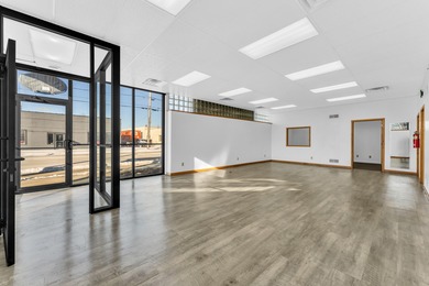 Commercial Opportunity with Endless Possibilities! Highly