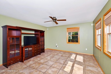 Beautifully crafted 3 bedroom, 2.5 bath home offering quality - photo 16
