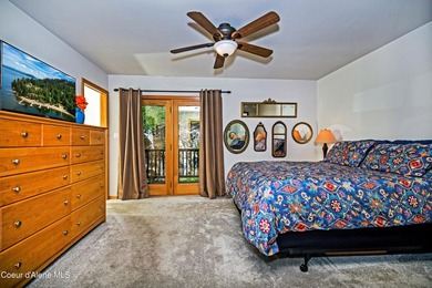 Beautifully crafted 3 bedroom, 2.5 bath home offering quality - photo 17