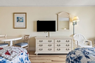 This well-cared for 10th floor sanctuary can either function as - photo 19