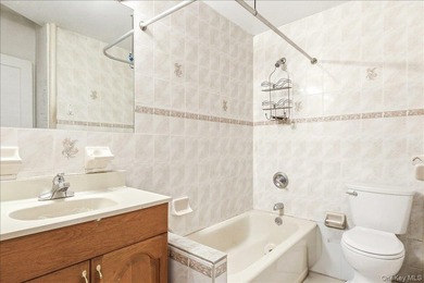 Brick Semi-Detached Legal 2-Family in Prime Forest Hills - photo 19