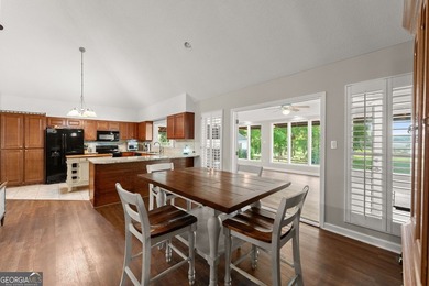 Wake up every day to breathtaking views of beautiful Lake - photo 21