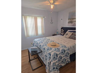 This well maintained 2/2 is ready for move in. No hurricane - photo 24