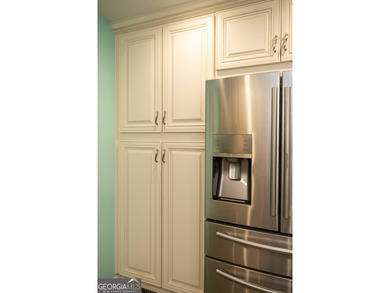 Welcome home to this beautifully maintained 4-bedroom, 2-bath - photo 32