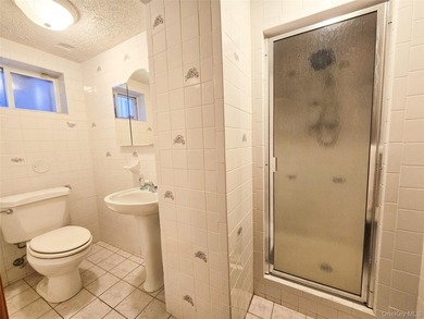 Prime Whitestone opportunity in R3A zoning! Detached Brick - photo 34