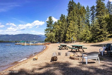 Beautifully crafted 3 bedroom, 2.5 bath home offering quality - photo 36