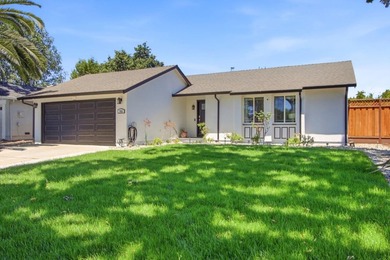 Welcome to this charming 3 bed/2 bath Blossom Valley home - photo 7