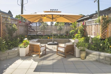 West-facing patio 'backyard' w/a condo price tag! This - photo 2