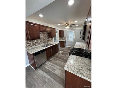 Come take a look at this beautifully updated and move-in-ready - photo 2