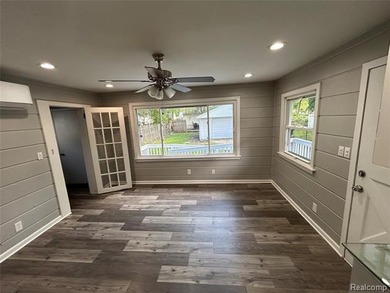 Come take a look at this beautifully updated and move-in-ready - photo 3