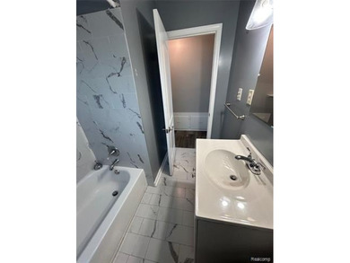 Come take a look at this beautifully updated and move-in-ready - photo 8