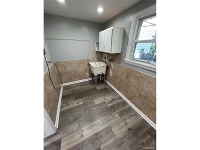 Come take a look at this beautifully updated and move-in-ready - photo 10
