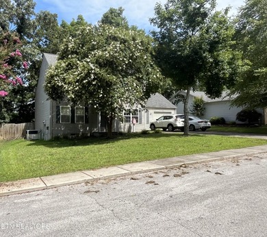 Welcome to easy living in the desirable lakefront community of - photo 1