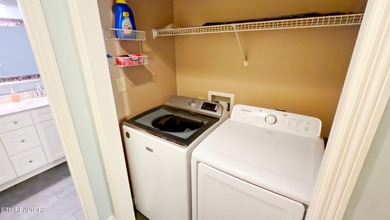 Welcome to easy living in the desirable lakefront community of - photo 8