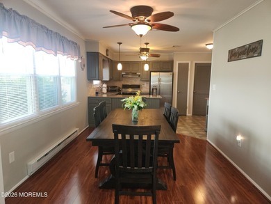 Nicely kept Melville model in desirable Lions Head North. Wood - photo 12
