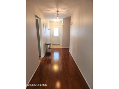 Nicely kept Melville model in desirable Lions Head North. Wood - photo 17