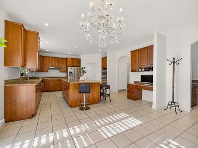 Stunning home in the desirable Grandview neighborhood! Features - photo 26