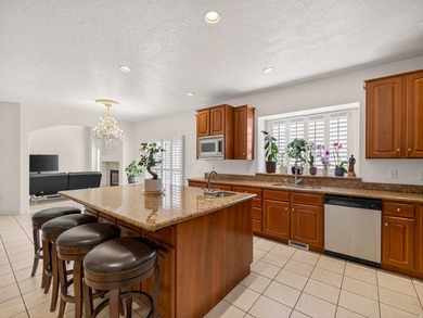 Stunning home in the desirable Grandview neighborhood! Features - photo 29