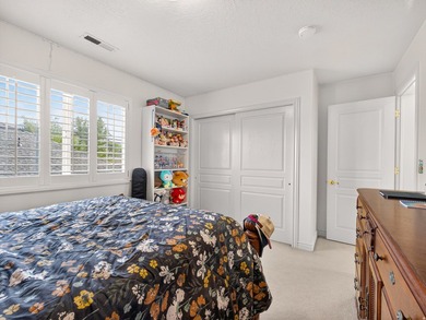 Stunning home in the desirable Grandview neighborhood! Features - photo 37