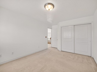 Stunning home in the desirable Grandview neighborhood! Features - photo 39