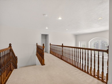 Stunning home in the desirable Grandview neighborhood! Features - photo 41