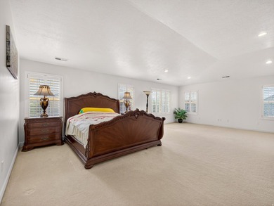 Stunning home in the desirable Grandview neighborhood! Features - photo 43