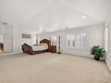 Stunning home in the desirable Grandview neighborhood! Features - photo 45