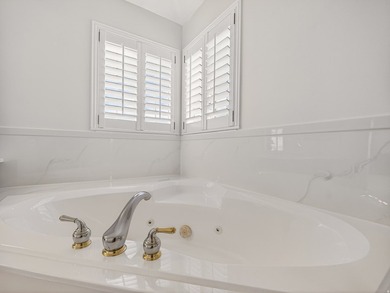 Stunning home in the desirable Grandview neighborhood! Features - photo 49