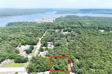 Situated approximately 0.3 miles from Whitehorn Cove at Fort - photo 7