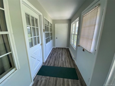 Beautifully Updated Greenbriar Model features 2 Bedrooms, 1 Full - photo 8