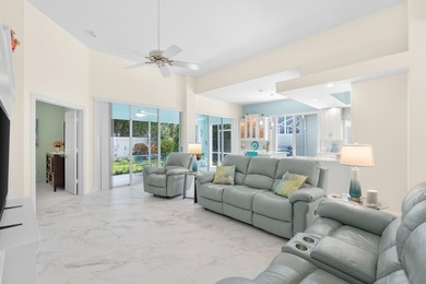 Welcome home to this meticulously maintained, newly painted - photo 8
