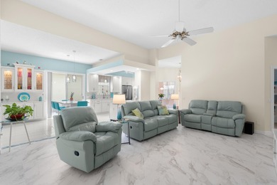 Welcome home to this meticulously maintained, newly painted - photo 10