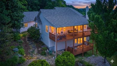 Custom built & lovingly maintained by its original owner, this - photo 2