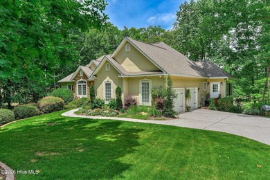 Rare opportunity to own a stunning custom-built golf-front home - photo 11