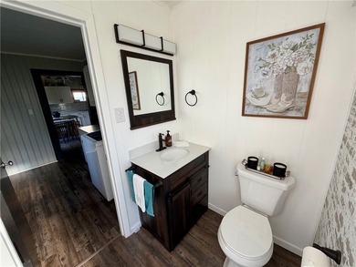 Welcome to this stunning, fully remodeled 3-bedroom, 2 full-bath - photo 14