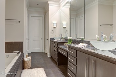 New Price! Motivated sellers! You want luxurious living? Check