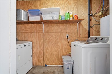 Charming 3-bedroom, 1.5-bath home currently operating as a - photo 21